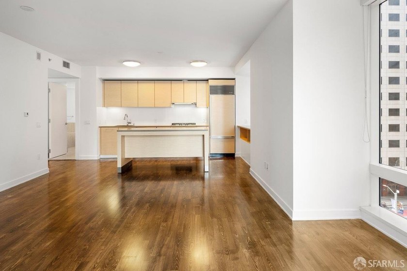 Exceptional value for the most desireable one bedroom plan in - photo 10