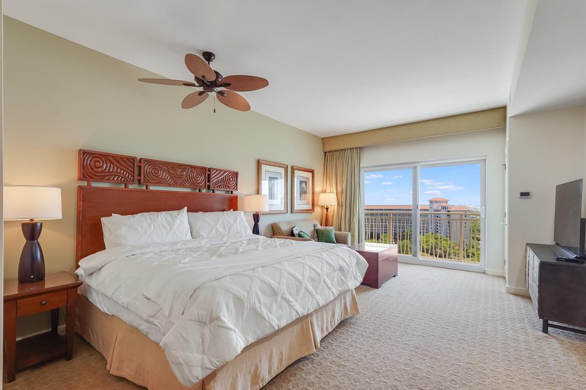 Experience the best of coastal resort living with this - photo 3
