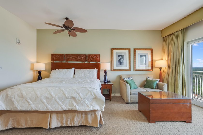 Experience the best of coastal resort living with this - photo 4