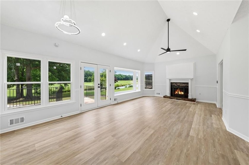 Priced well below appraisal. Walk into equity - Awesome - photo 6