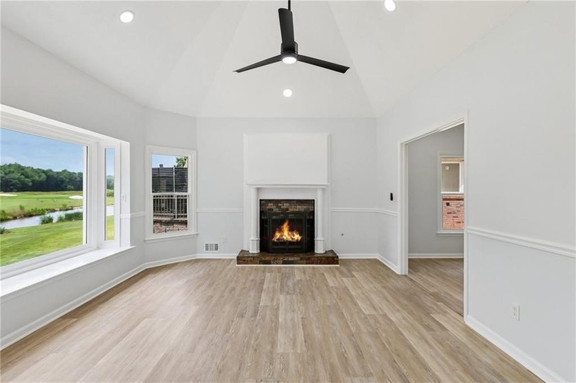 Priced well below appraisal. Walk into equity - Awesome - photo 7