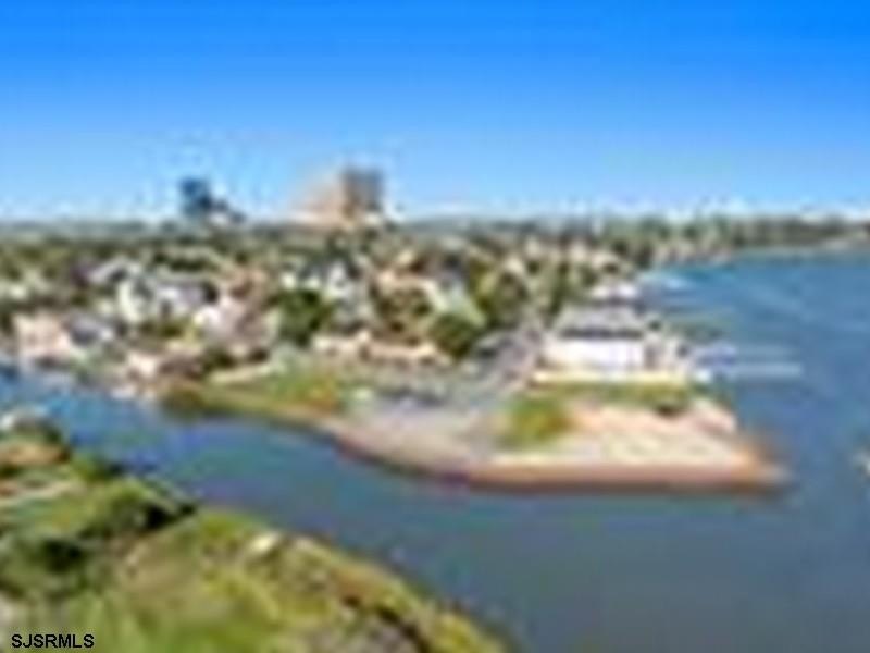 Build your dream waterfront home on one of West Riverside - photo 4