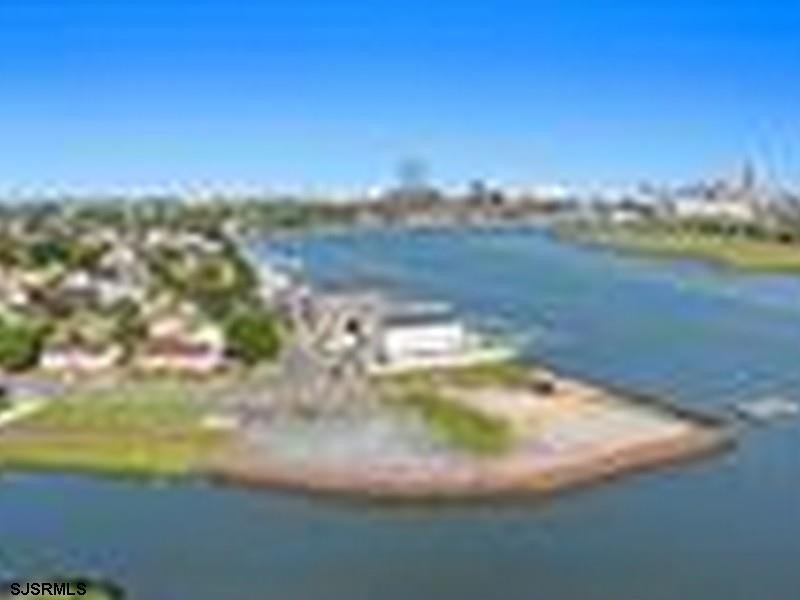 Build your dream waterfront home on one of West Riverside - photo 3