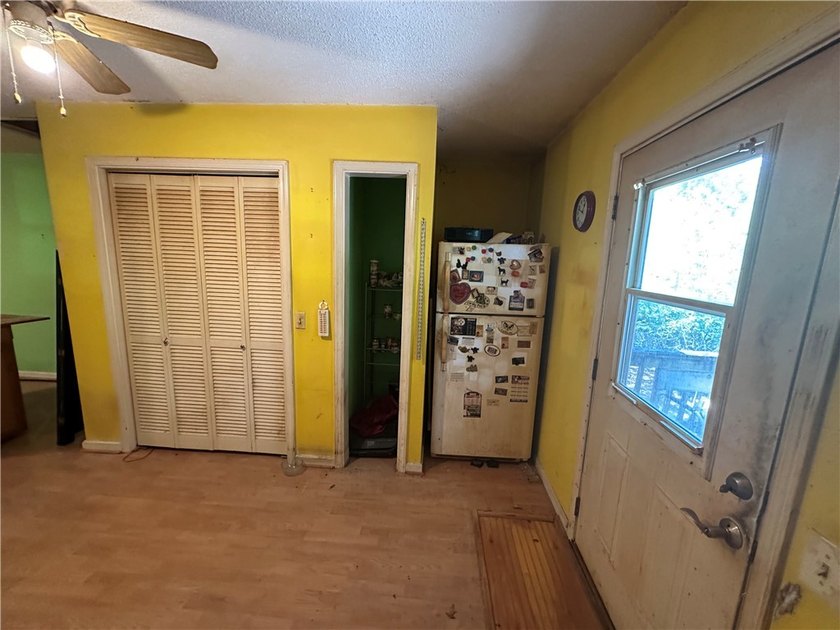 Welcome to 138 Cloverdale Dr. in Seneca, SC a 3 bedroom, 2 full - photo 6