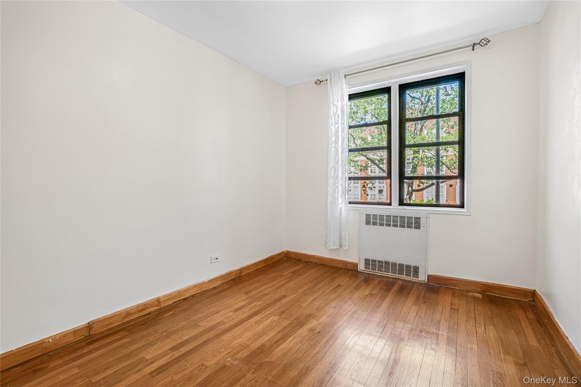 Two Bedrooms Co-op Unit in Great Location! Hardwood Floors - photo 11