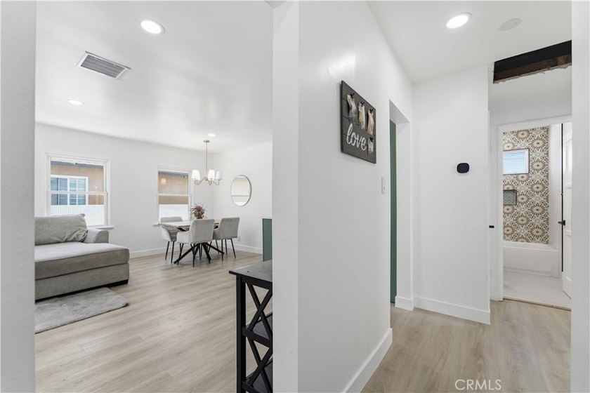 Welcome to sunny torrance. This home is a renovated modern 3 - photo 21