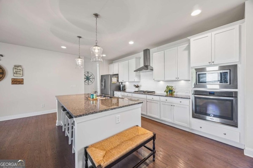 **SELLER OFFERING $10,000 towards BUYERS CLOSING COSTS, with an - photo 22