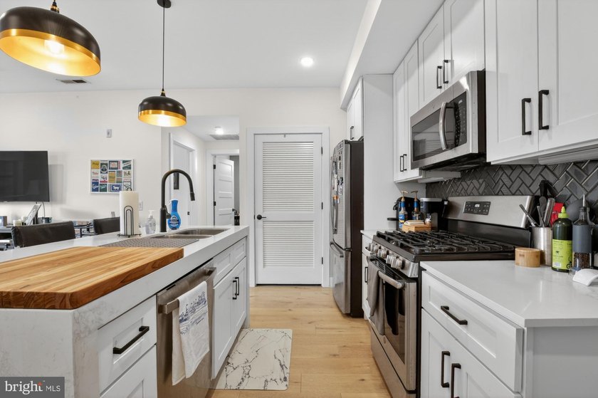 3.5 years left on full 10-year TAX ABATEMENT! Welcome home to - photo 2