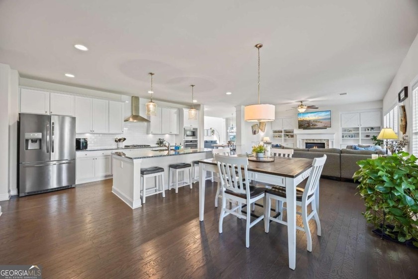 **SELLER OFFERING $10,000 towards BUYERS CLOSING COSTS, with an - photo 36