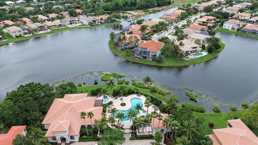 This stunning 5-bedroom, 4-bathroom residence offers the perfect - photo 46