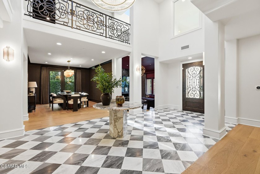 Absolutely striking transitional Mediterranean with a prime - photo 9