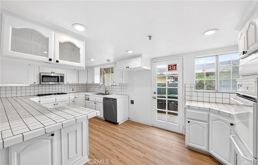 Built in 1956, 1977, 2004. Exceptional opportunity to acquire a - photo 9
