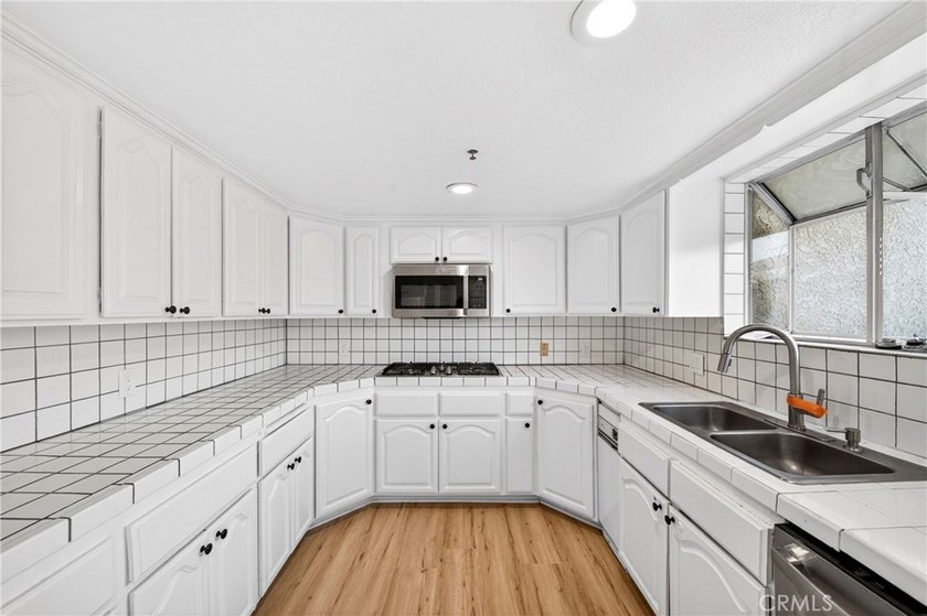 Built in 1956, 1977, 2004. Exceptional opportunity to acquire a - photo 10