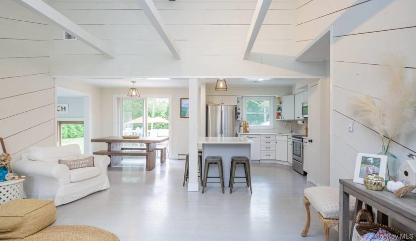Indoor-Outdoor Living in Hampton Bays Situated south of the - photo 15