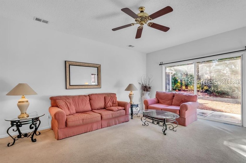 Bring your imagination and style to capitalize on a great home - photo 7