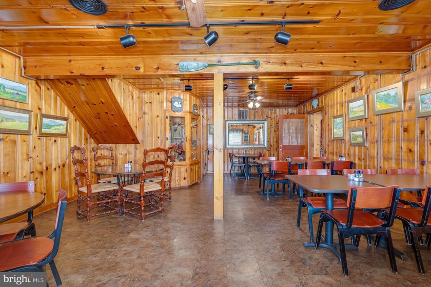 We are excited to present the Lost River Grill and Motel and - photo 10
