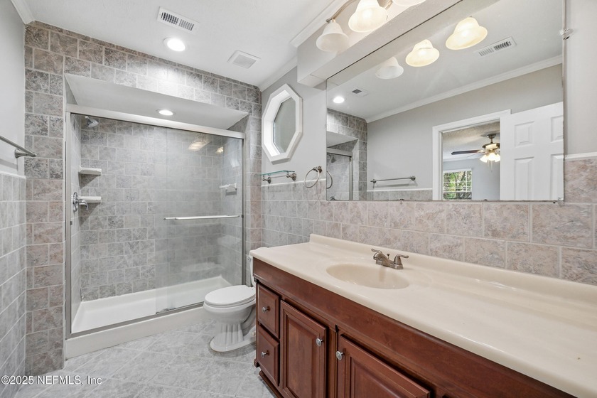 ***BACK ON MARKET - Buyer Financing Fell Through*** Set in a - photo 14