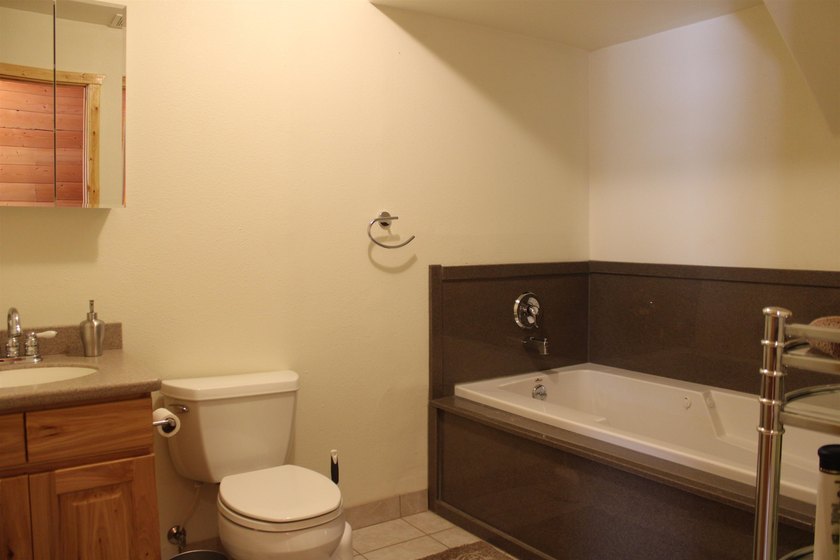 Welcome to this unique and beautiful 3-bedroom, 2-bath home - photo 24