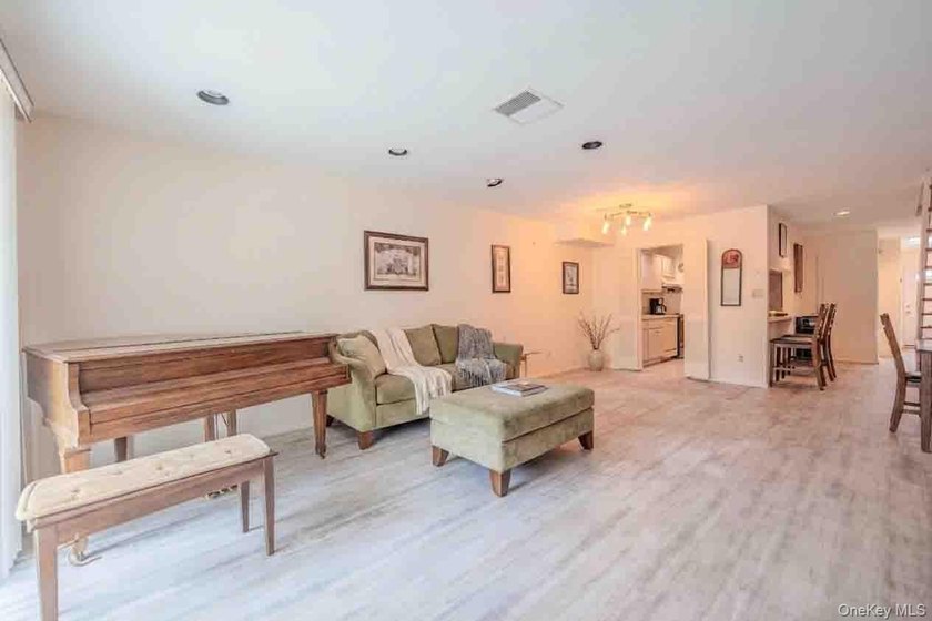 Pristinely maintained 2-bedroom, 1.5-bath duplex co-op in - photo 8