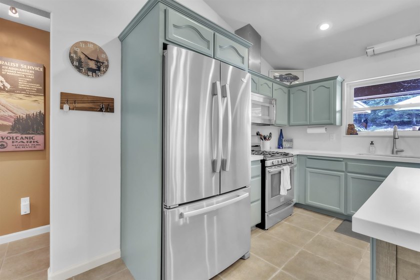 Located in the beautiful Bailey Creek neighborhood of Lake - photo 11