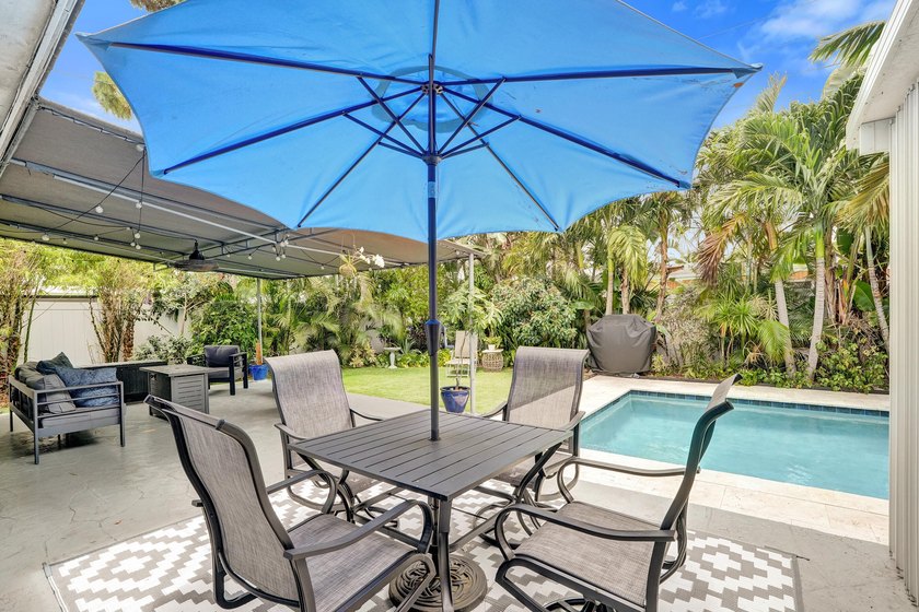 Welcome to this charming single-family residence located in East - photo 22