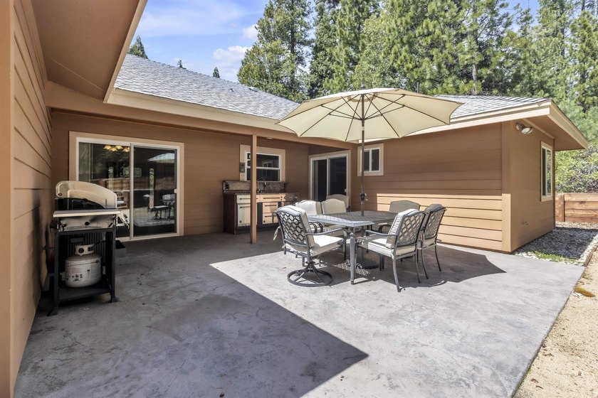 Located in the beautiful Bailey Creek neighborhood of Lake - photo 27