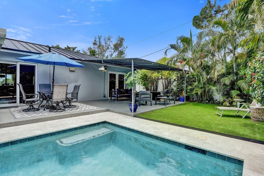 Welcome to this charming single-family residence located in East - photo 27