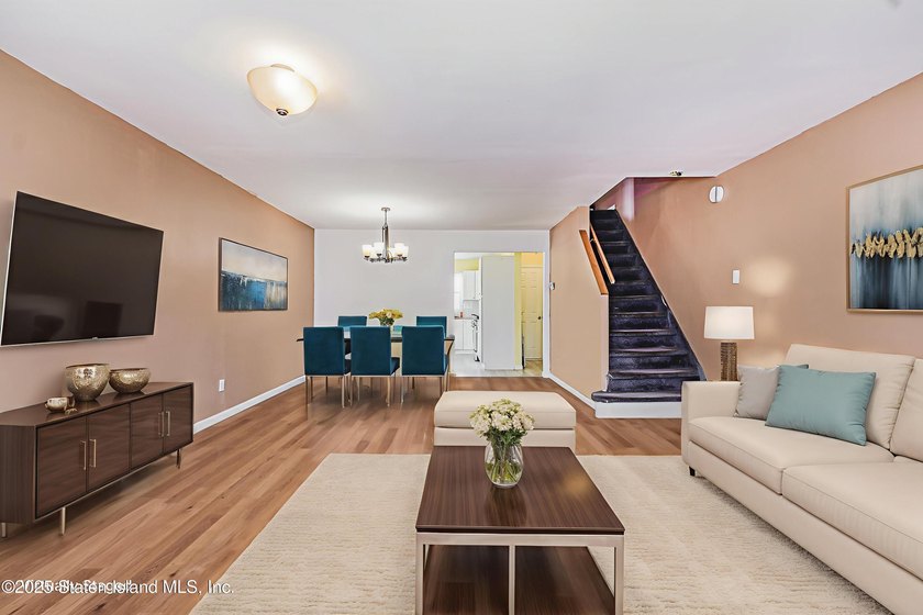 Welcome to 345 Milton Avenue - A True Oakwood Gem! This - photo 4