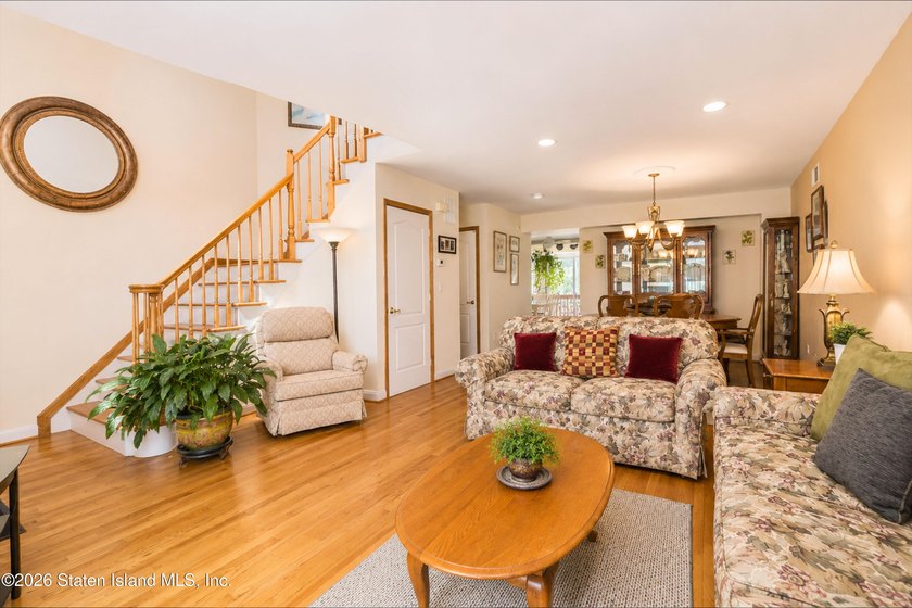 Offered for the first time since its construction in 2000, this - photo 10