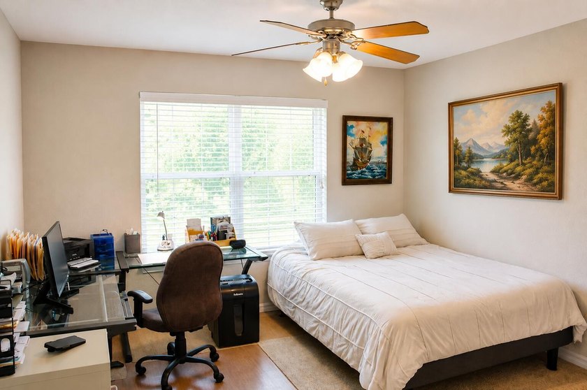Coastal Convenience &amp; Spacious Living in Driftwood Estates with - photo 10