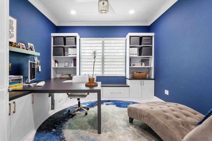 Beautiful one-story waterfront pool home in GL Homes' Dakota - photo 19