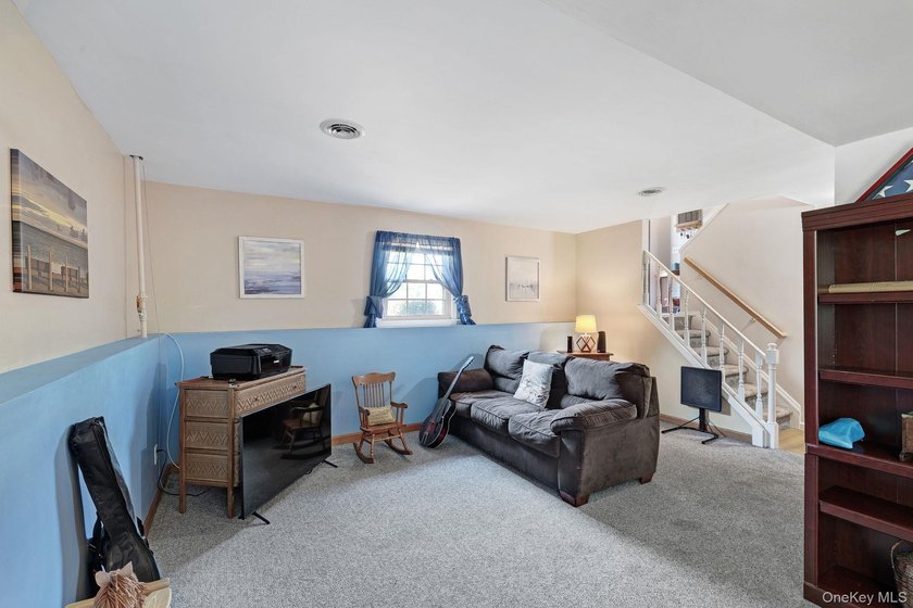 Tucked into one of Middletown's most well-kept and welcoming - photo 22