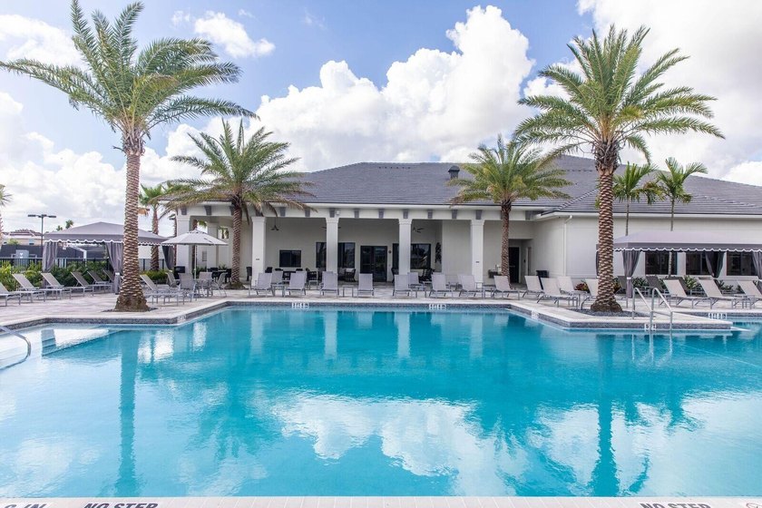 Beautiful one-story waterfront pool home in GL Homes' Dakota - photo 44