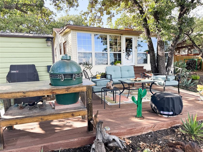 Oh, the Views! Don't miss this desirable waterfront 2-bedroom - photo 4