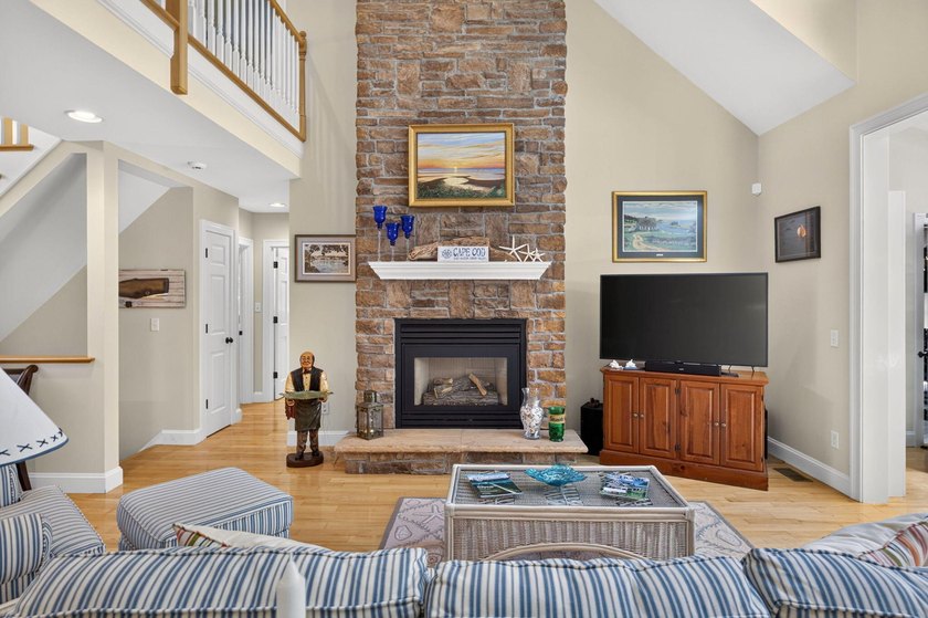 A rare opportunity to own a custom built luxury residence - photo 8