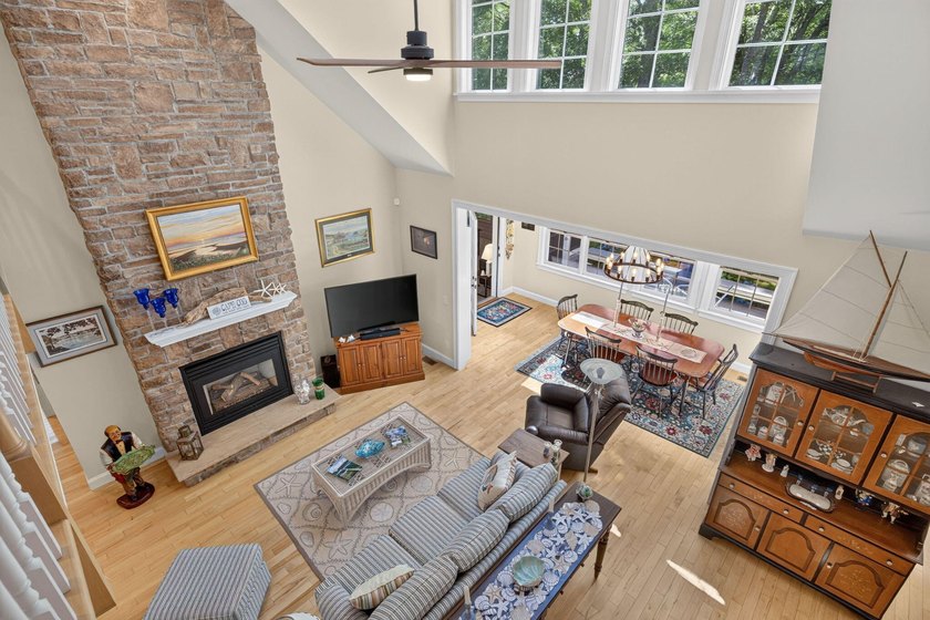A rare opportunity to own a custom built luxury residence - photo 10