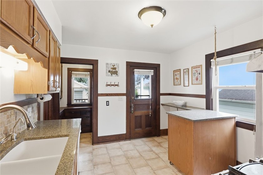 Welcome home to this adorable colonial in Brighton with Penfield - photo 13