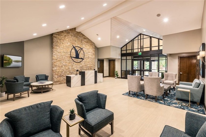 Spinnaker Cove section of Keowee Key offers one of the last - photo 13