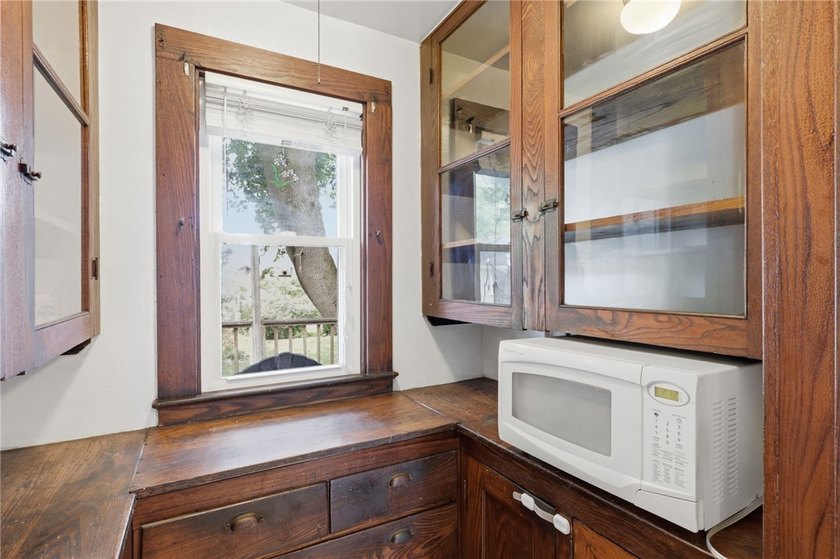 Welcome home to this adorable colonial in Brighton with Penfield - photo 14
