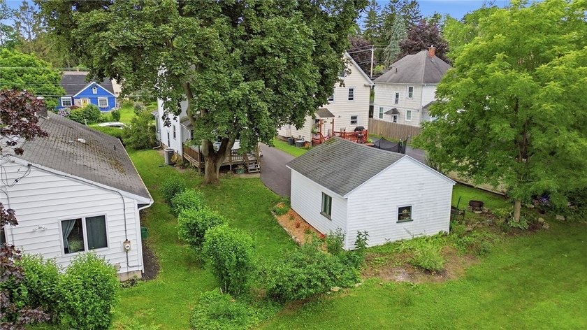 Welcome home to this adorable colonial in Brighton with Penfield - photo 36