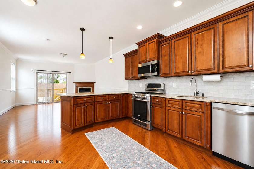 Welcome to 65A Goodall Street, a spacious and beautifully - photo 7