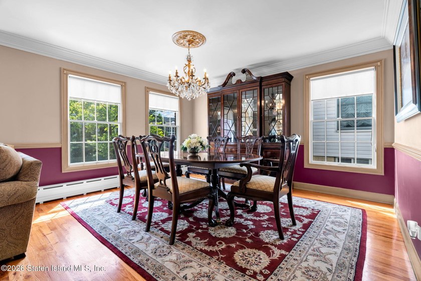 Welcome to this beautifully maintained side hall colonial on a - photo 7