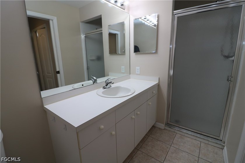 Welcome to Heritage Cove, one of Fort Myers' premier 55+ gated - photo 14