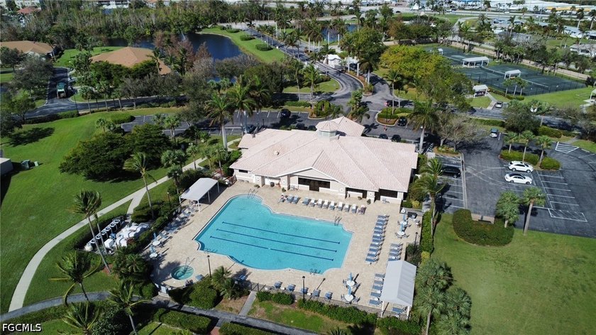 Welcome to Heritage Cove, one of Fort Myers' premier 55+ gated - photo 23