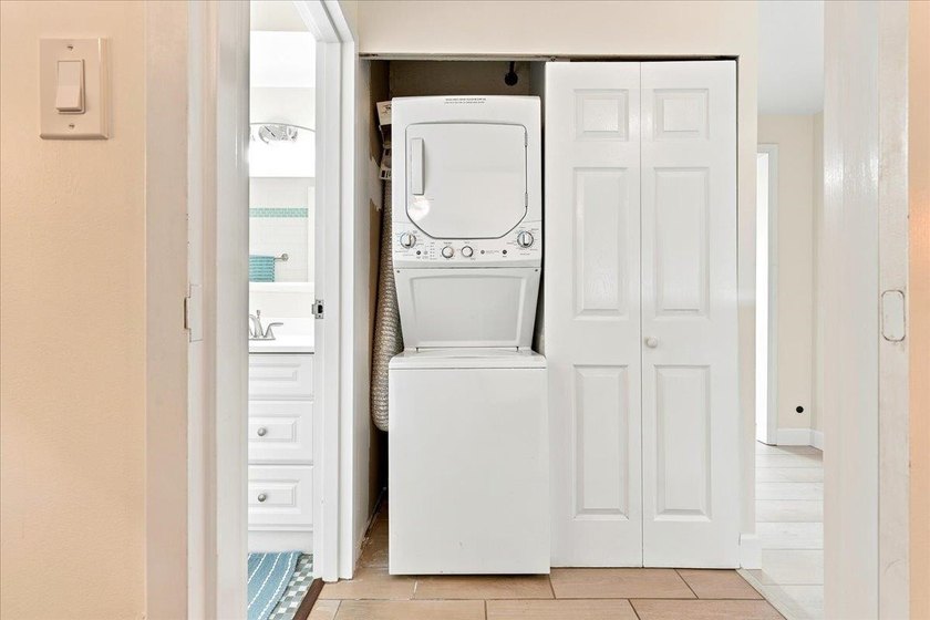 Kihei Ali'i Kai C306 is a beautifully updated 1-bedroom, 1-bath - photo 29