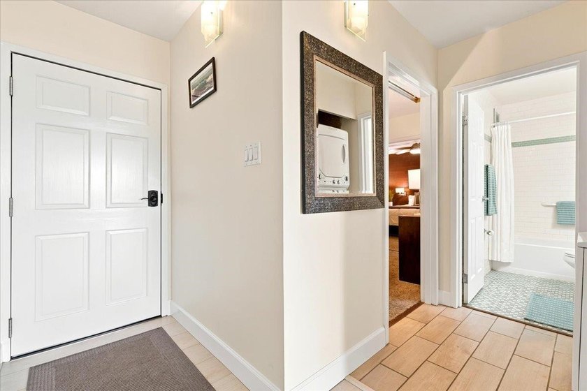 Kihei Ali'i Kai C306 is a beautifully updated 1-bedroom, 1-bath - photo 31
