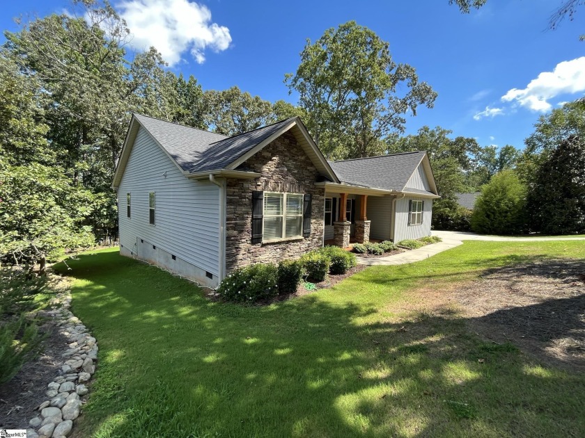 1055 Cove Circle, Anderson, SC 29626, 4016746