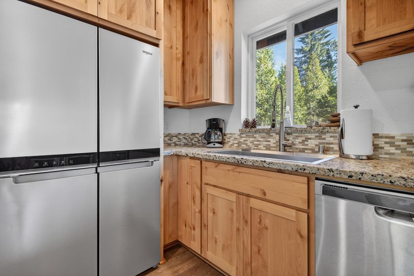 Welcome to your newly constructed Lake Almanor West cabin-where - photo 13