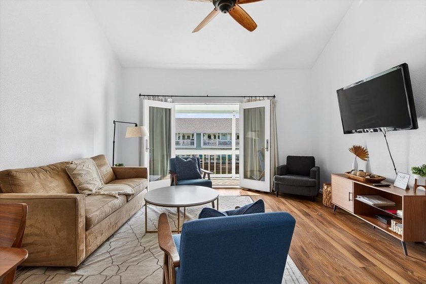 Waterfront Living at Key Allegro! This beautifully updated - photo 15