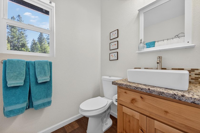 Welcome to your newly constructed Lake Almanor West cabin-where - photo 16